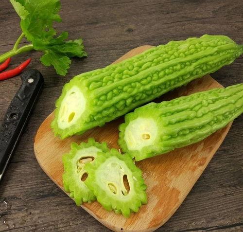 尔晴吃瓜爆料是真的吗,真相还是谣言？