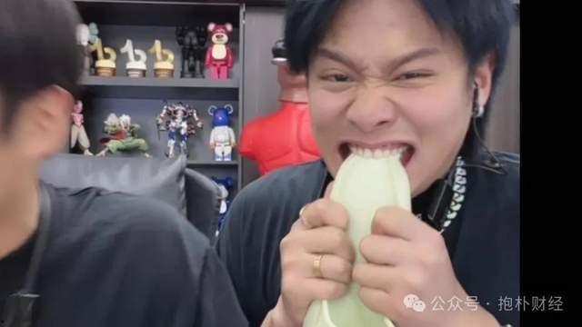 小杨哥olay女主角吃瓜爆料,揭秘娱乐圈幕后真相