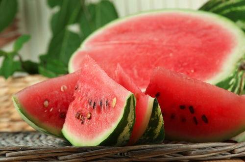 今日新鲜事西酉瓜祝频,西酉瓜祝频送清凉