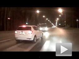 汽车撞车视频,行车安全警钟长鸣