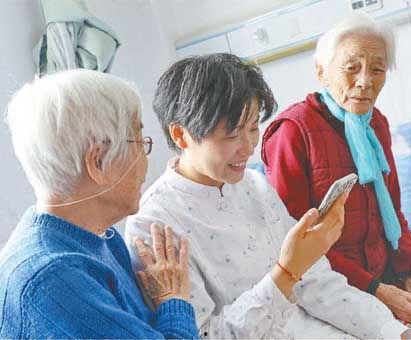 老年视频,老年生活温馨瞬间回顾