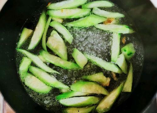 吃瓜怎么煮才不黑,揭秘如何煮瓜不黑，保持鲜嫩美味