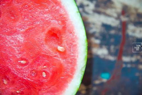 炸裂吃瓜黑料怎么做,揭秘炸裂吃瓜黑料背后的真相与内幕