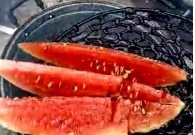 黑瓜能用水煮开吃吗图片,揭秘水煮黑瓜的独特风味