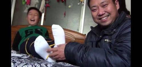 挠帅哥脚心视频,揭秘挠帅哥脚心视频的幕后故事