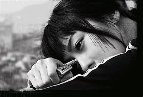 伤感的视频,那些触动心灵的伤感瞬间