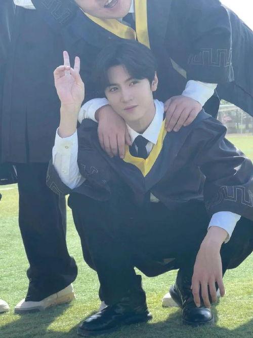 赵露思陈哲远今日瓜,甜蜜恋情曝光，粉丝直呼太幸福